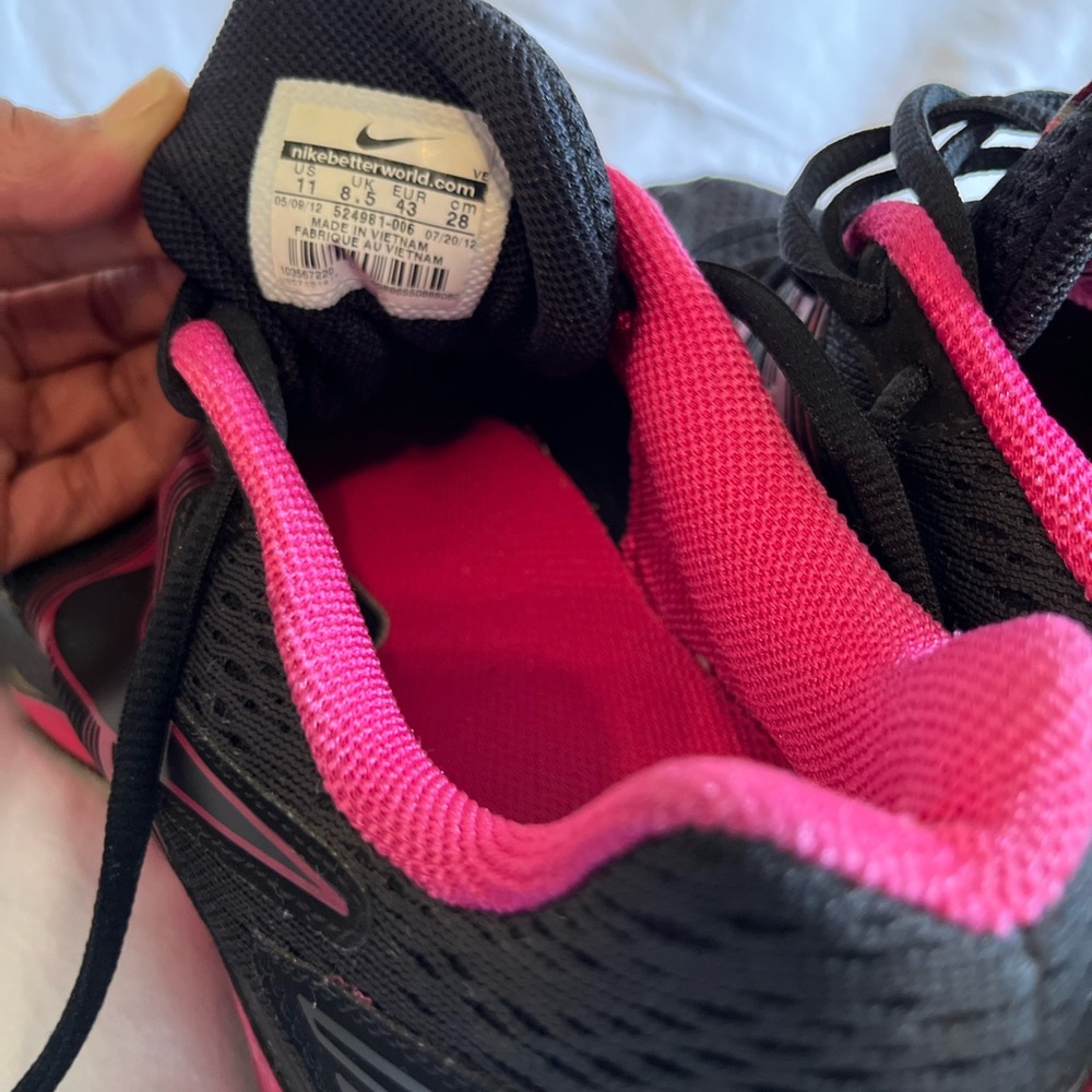 🌺Nike Sneakers in excellent used condition, Size 11 - Picture 3 of 11